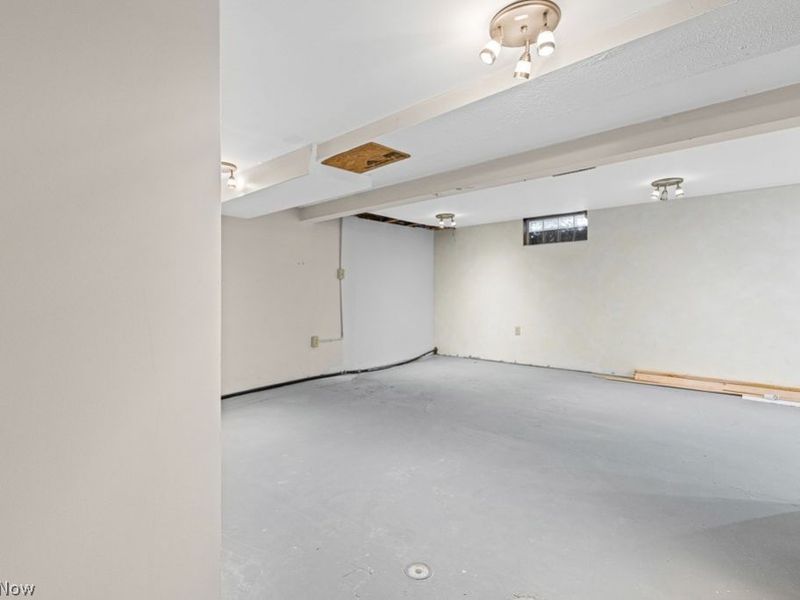 81 Cherry Drive NW, North Canton, OH 44720 Photo 38