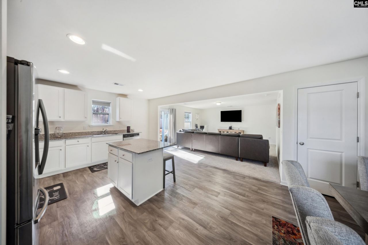 120 Heather Ridge Drive  Photo 6