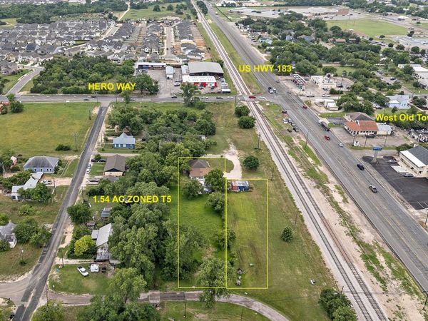 103 E Willis ST, Leander, TX 78641