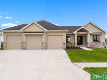 4513 S 203rd Street, Omaha, NE 68135