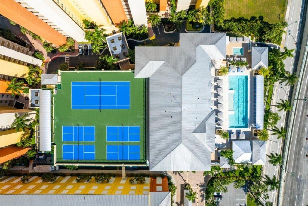 2640 Lake Shore Drive, Unit 614, Riviera Beach, FL 33404 Photo