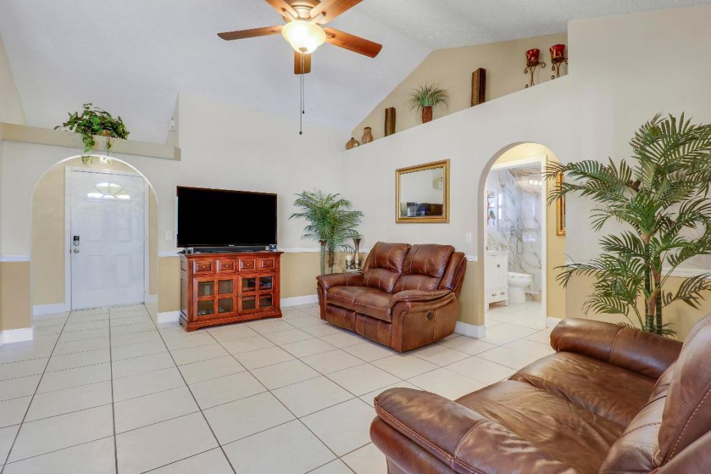 2374 SW Chateau Terrace, Port Saint Lucie, FL 34953 Photo
