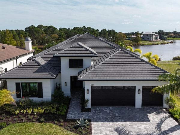 207 SE Bella Strano, Port Saint Lucie, FL 34984