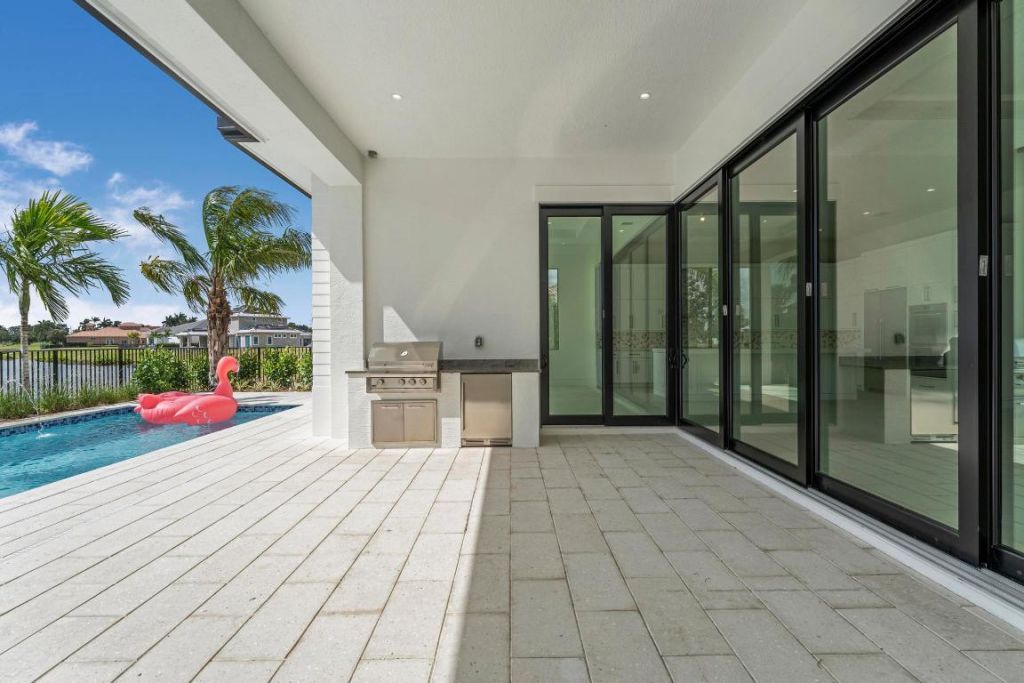 207 SE Bella Strano, Port Saint Lucie, FL 34984 Photo