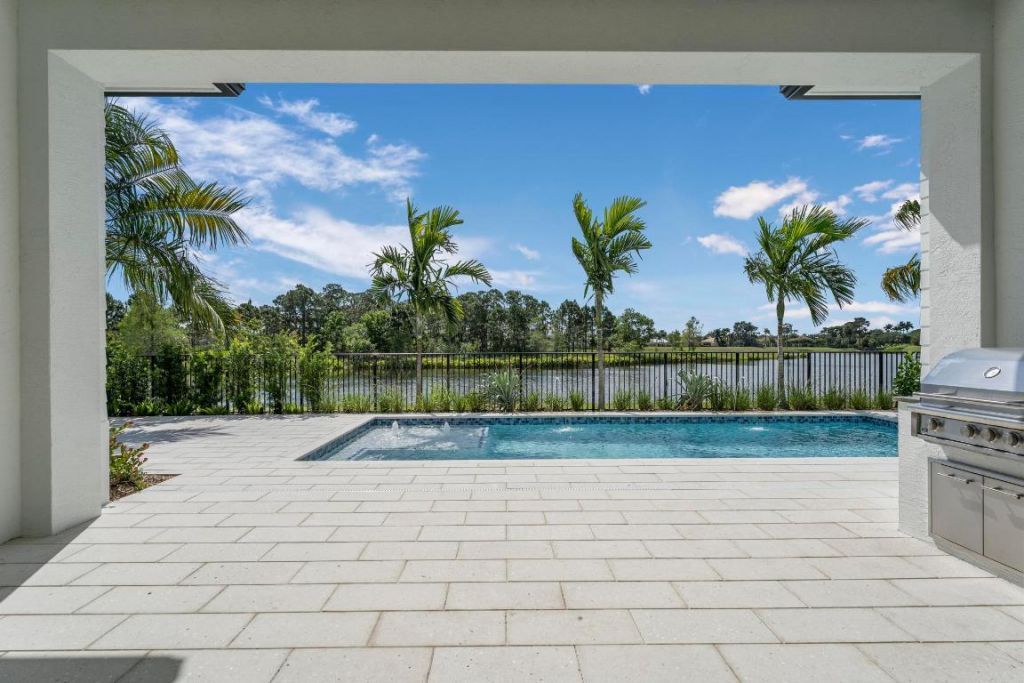 207 SE Bella Strano, Port Saint Lucie, FL 34984 Photo