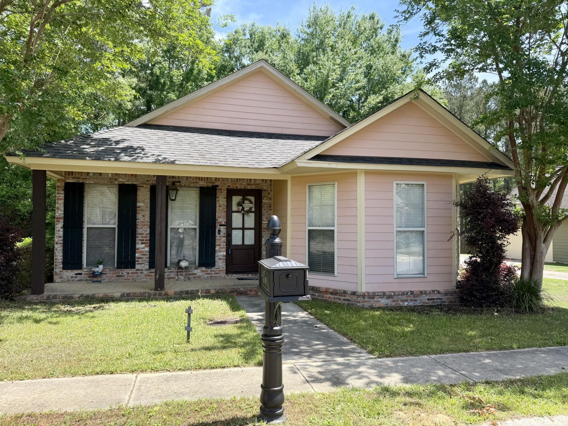 14 Fleur De Lis, Hattiesburg, MS 39402 Main Photo