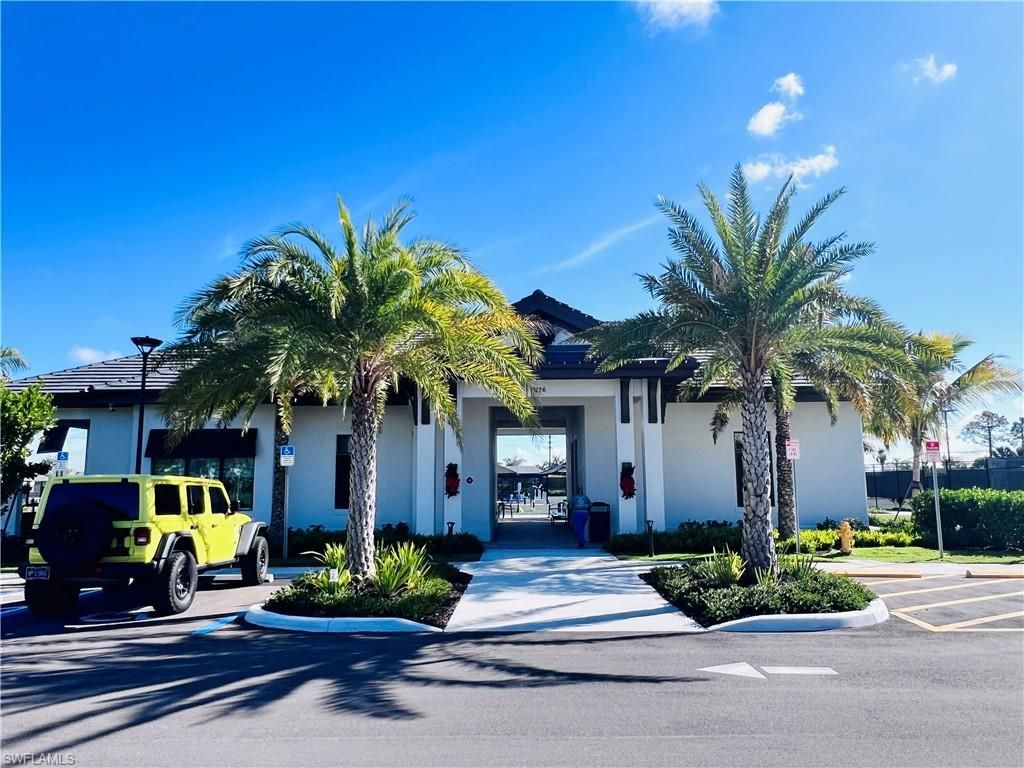 9124 Raintree St, Naples, FL 34114 Photo