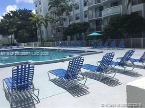 498 NW 165th St Rd, Unit D-507, Miami, FL 33169 Photo