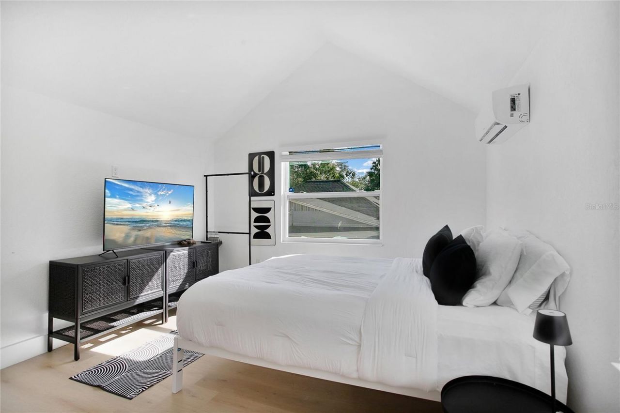 1205 Highland Street S, Saint Petersburg, FL 33701 Photo