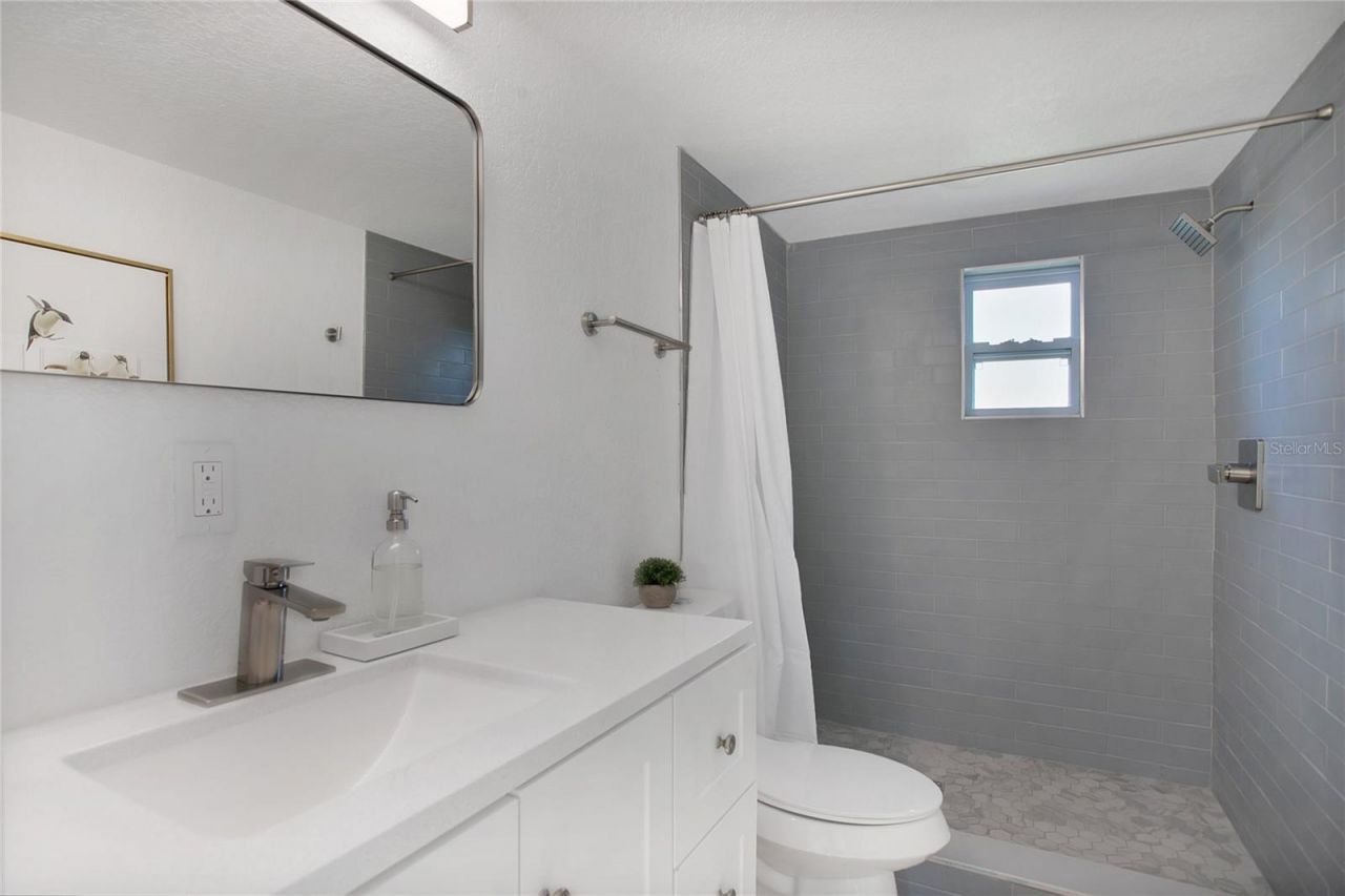 1205 Highland Street S, Saint Petersburg, FL 33701 Photo