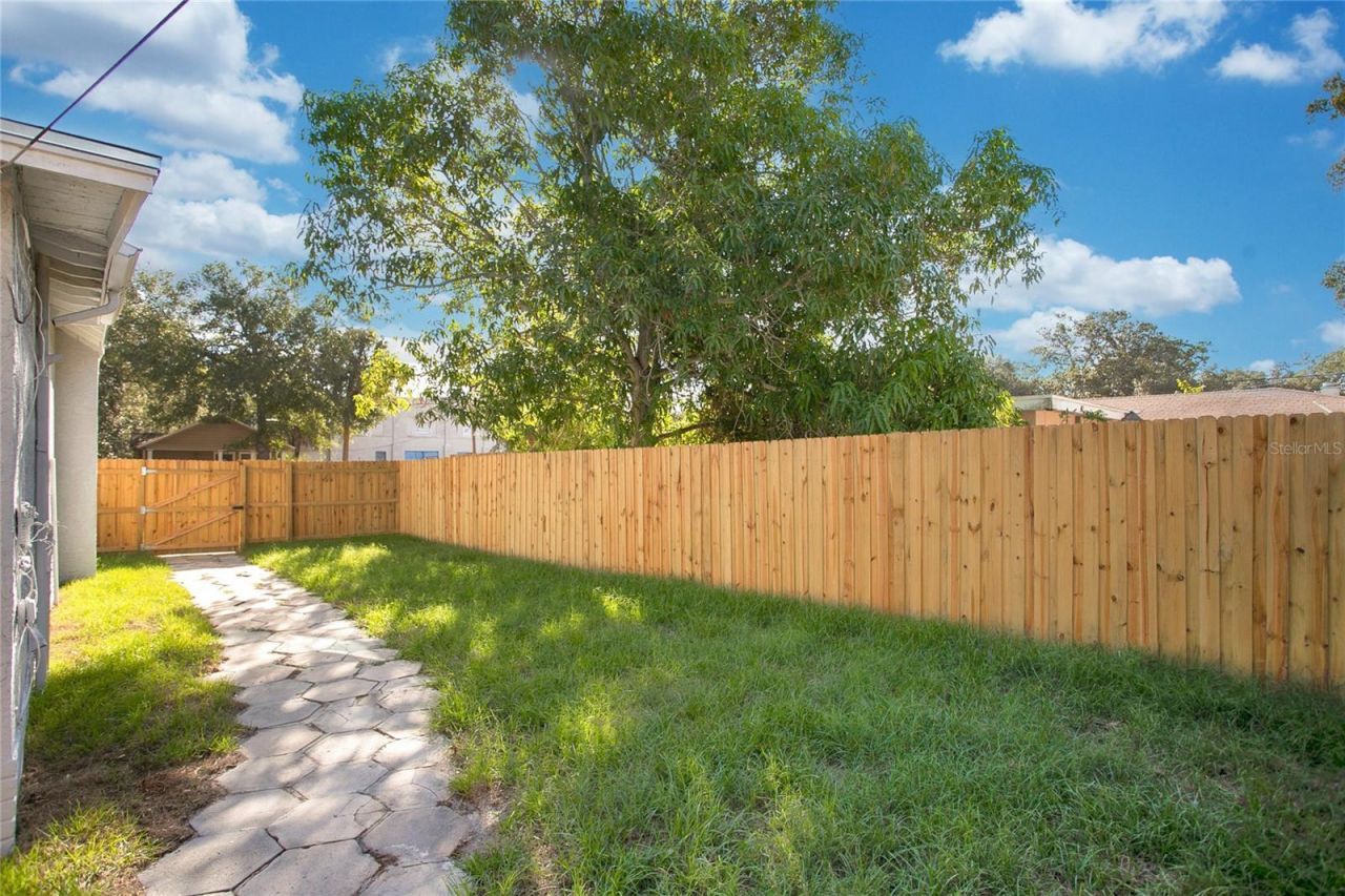 1205 Highland Street S, Saint Petersburg, FL 33701 Photo