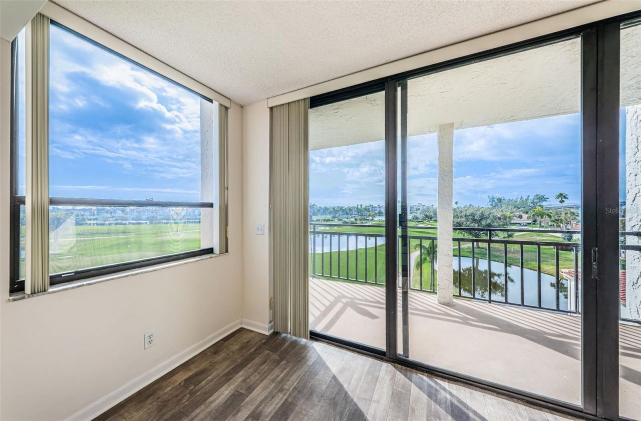 6210 Sun Boulevard, Unit 408, Saint Petersburg, FL 33715 Photo