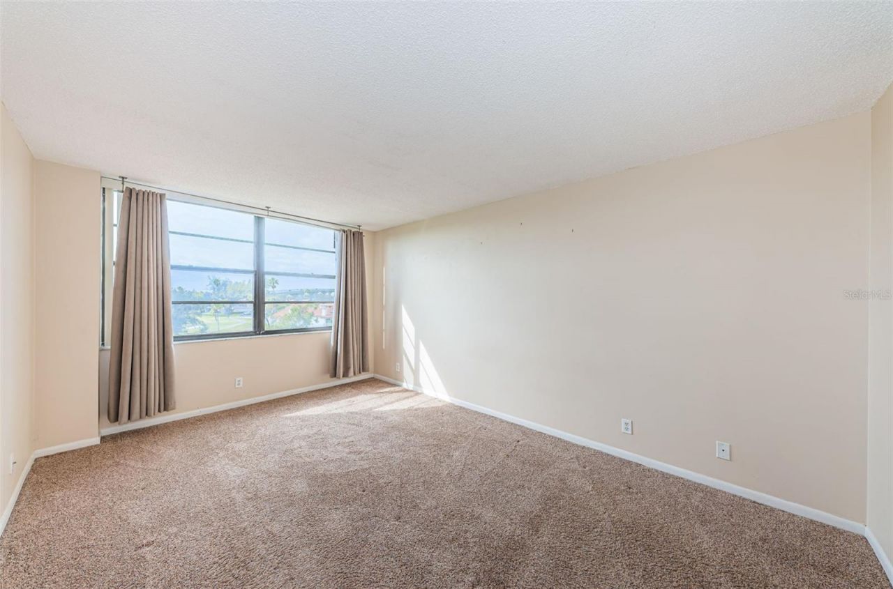 6210 Sun Boulevard, Unit 408, Saint Petersburg, FL 33715 Photo