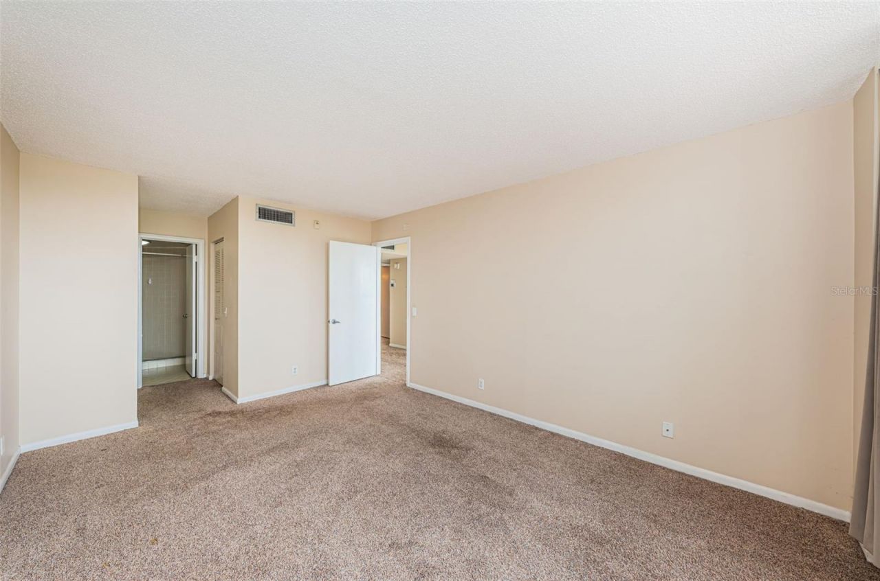 6210 Sun Boulevard, Unit 408, Saint Petersburg, FL 33715 Photo