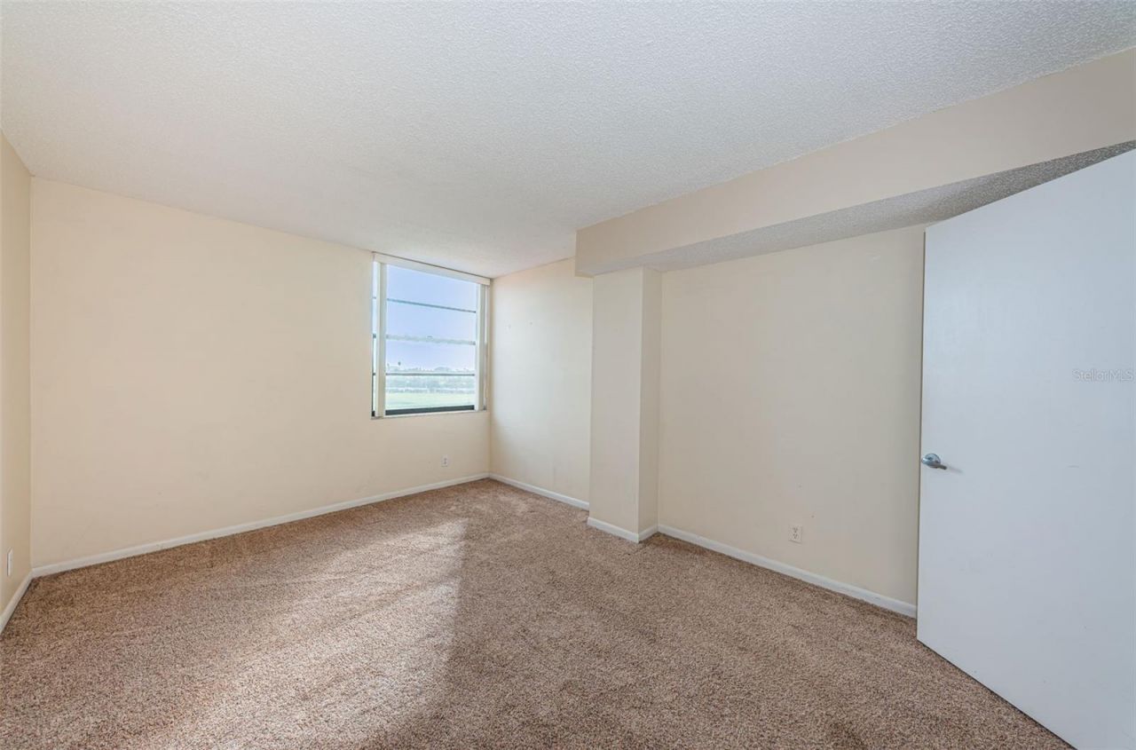 6210 Sun Boulevard, Unit 408, Saint Petersburg, FL 33715 Photo