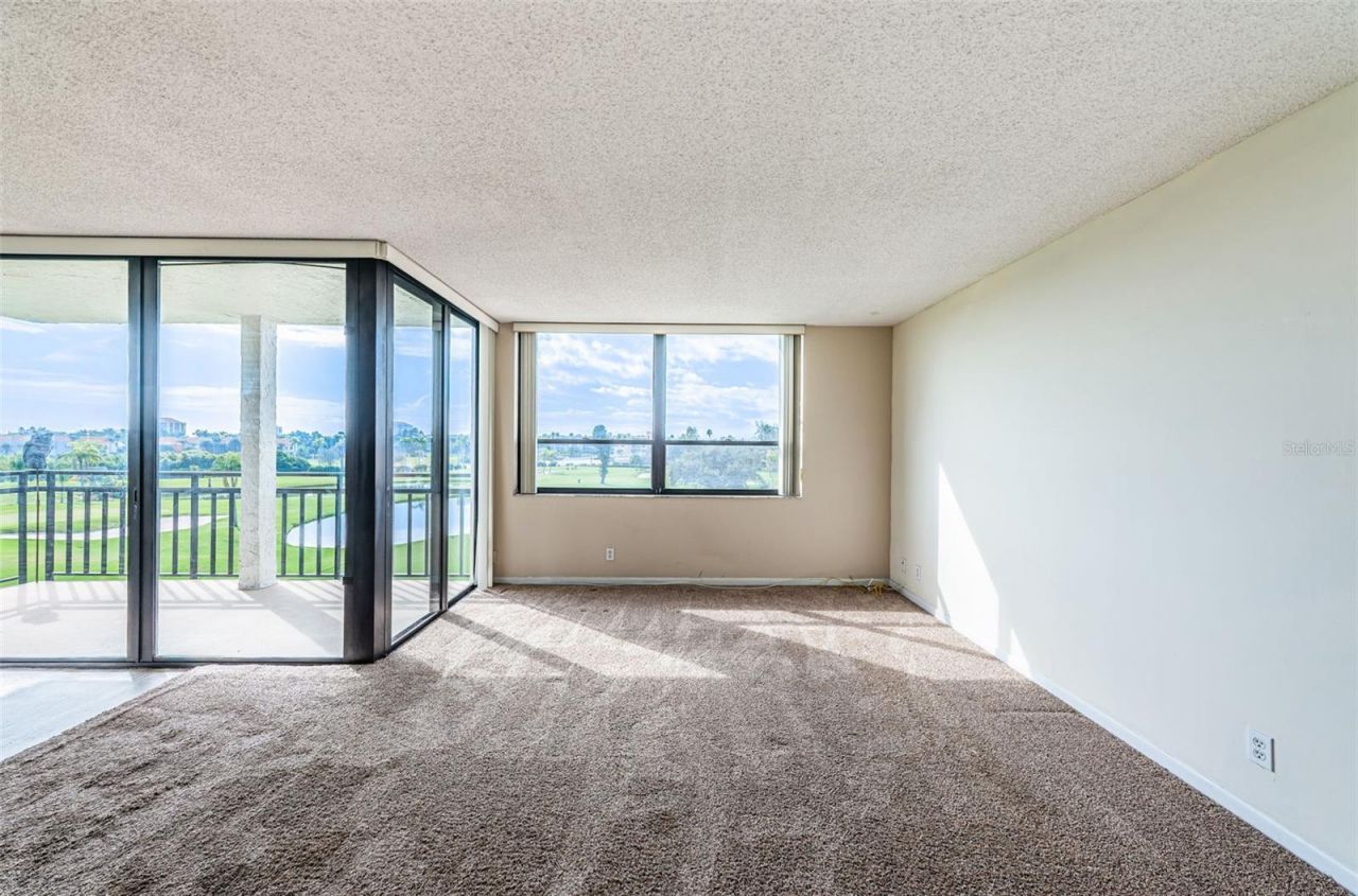 6210 Sun Boulevard, Unit 408, Saint Petersburg, FL 33715 Photo