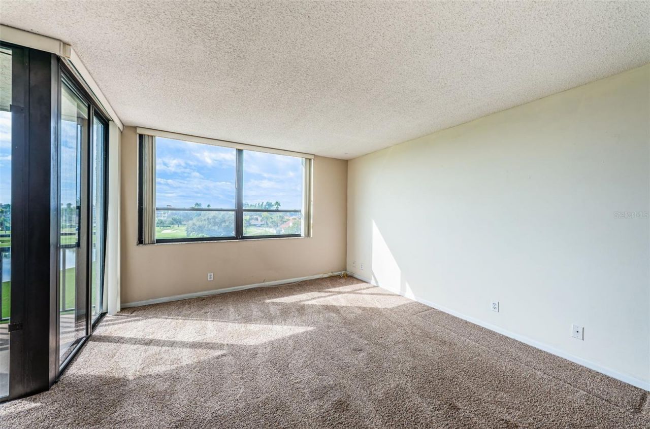 6210 Sun Boulevard, Unit 408, Saint Petersburg, FL 33715 Photo