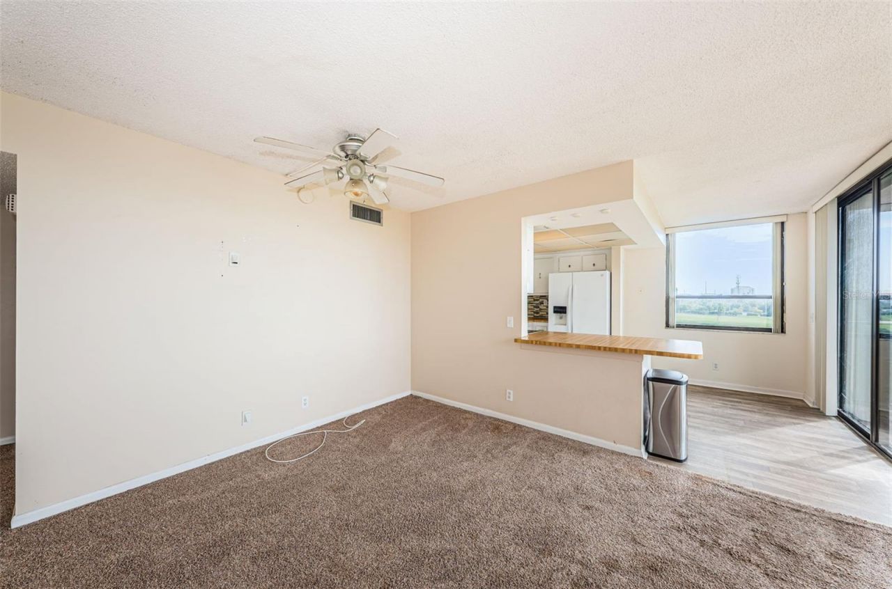 6210 Sun Boulevard, Unit 408, Saint Petersburg, FL 33715 Photo