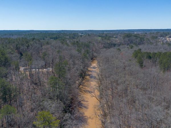 2055 Fontainbleau Drive, Conyers, GA 30094