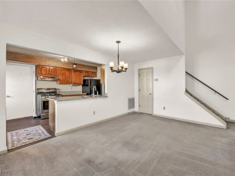 160 Marian Lane, Unit 6A, Berea, OH 44017 Photo 10