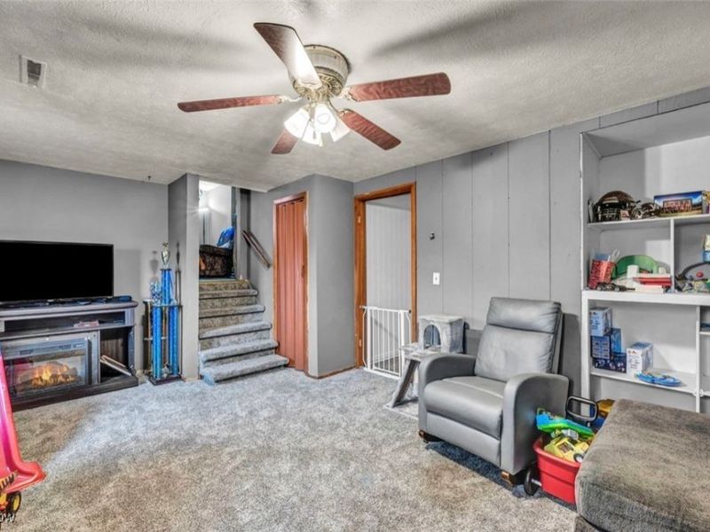 4124 Leavitt Road, Lorain, OH 44053 Photo 12