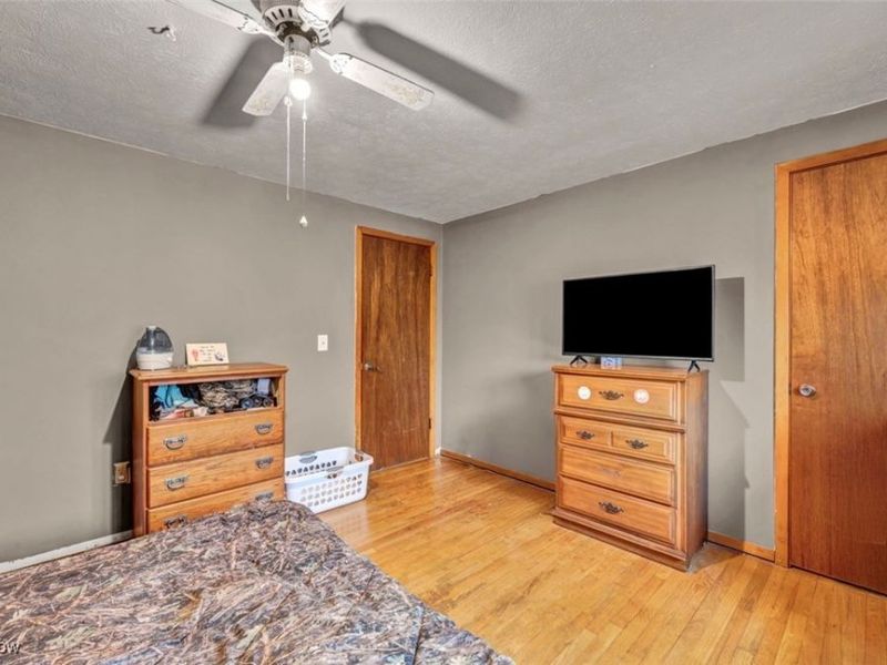4124 Leavitt Road, Lorain, OH 44053 Photo 13