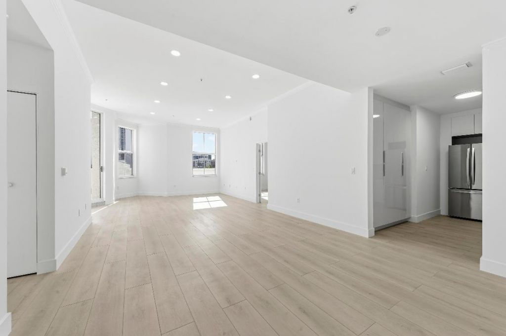 255 Evernia Street, Unit 311, West Palm Beach, FL 33401 Photo