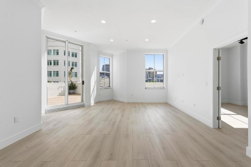 255 Evernia Street, Unit 311, West Palm Beach, FL 33401 Photo