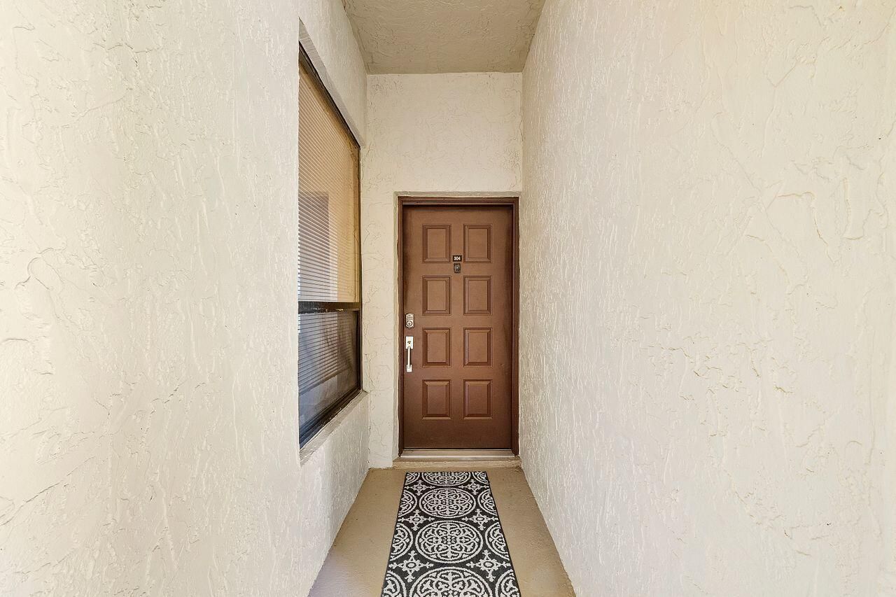 7508 La Paz Boulevard, Unit 304, Boca Raton, FL 33433 Photo