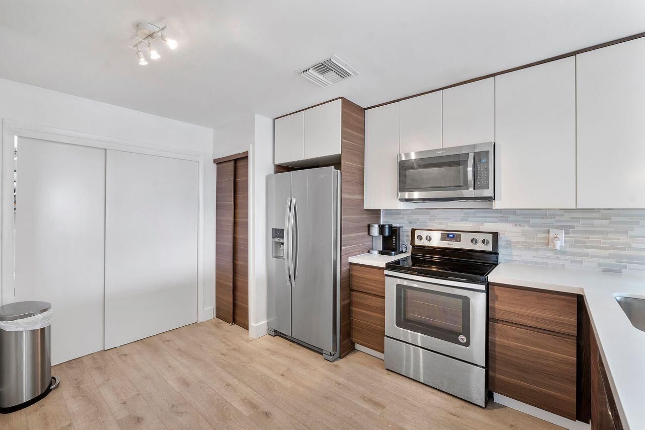 7508 La Paz Boulevard, Unit 304, Boca Raton, FL 33433 Photo