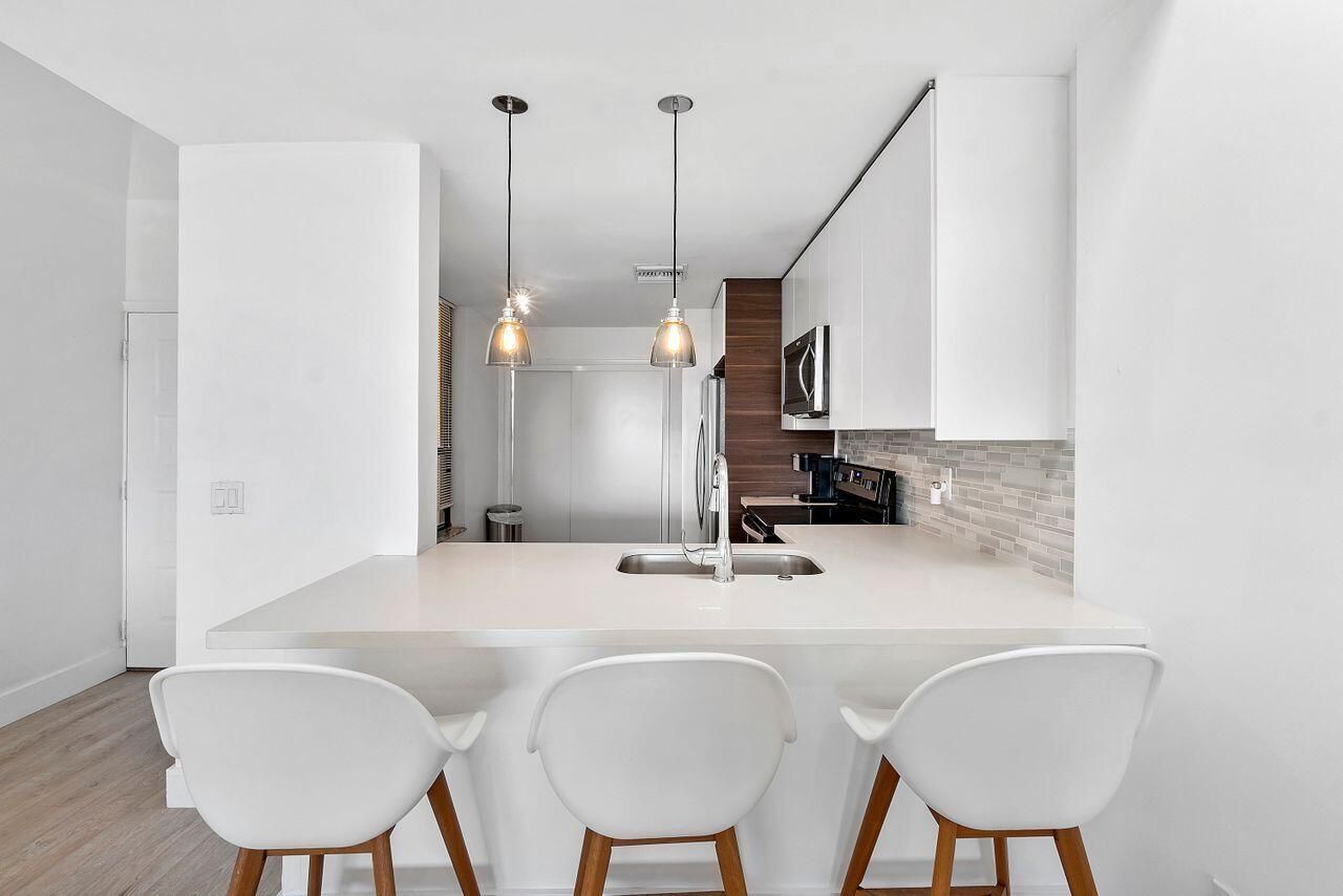 7508 La Paz Boulevard, Unit 304, Boca Raton, FL 33433 Photo