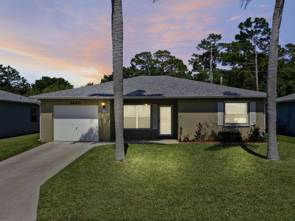 5680 Travelers Way, Fort Pierce, FL 34982