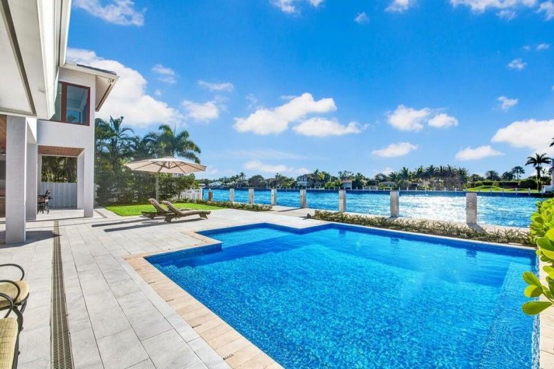 4555 W Tradewinds Avenue, Lauderdale by the Sea, FL 33308 Photo