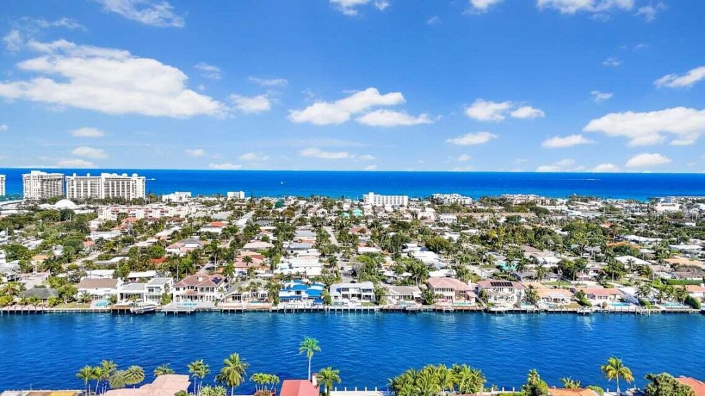 4555 W Tradewinds Avenue, Lauderdale by the Sea, FL 33308 Photo