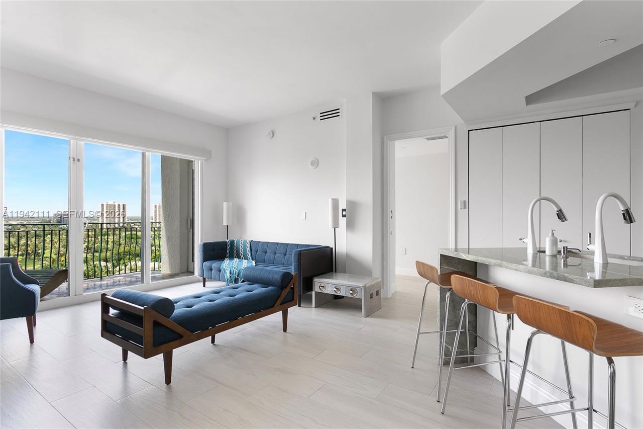 19900 E Country Club Dr , Unit TS08, Aventura, FL 33180 Photo