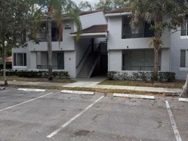 631 Lyons Rd, Unit 12101, Coconut Creek, FL 33063
