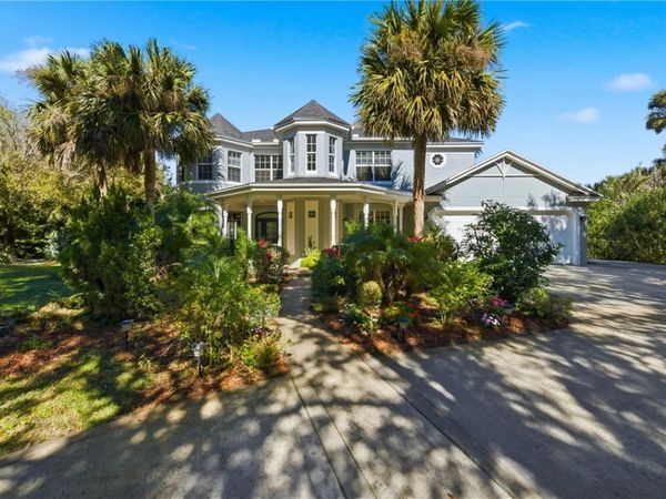 881 Robin Lane, Sebastian, FL 32958