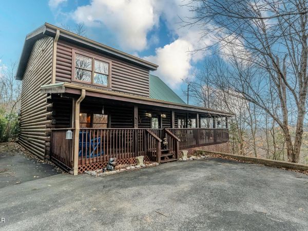 1038 Willard Way, Sevierville, TN 37876