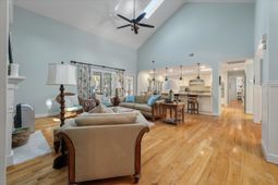 260 Doral Open photo 4