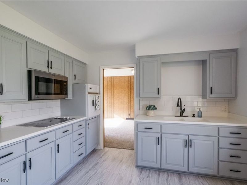 715 Highland Park Drive, Akron, OH 44319 Photo 15