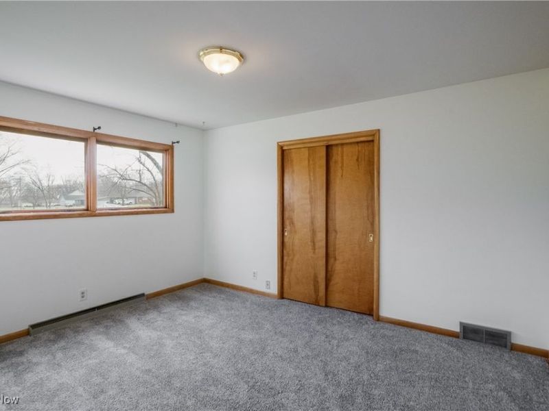 715 Highland Park Drive, Akron, OH 44319 Photo 27