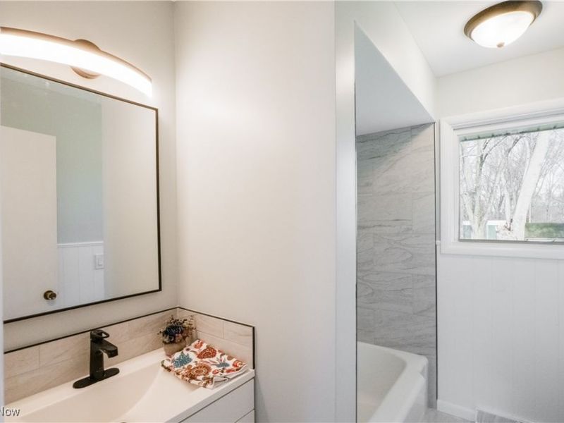 715 Highland Park Drive, Akron, OH 44319 Photo 29