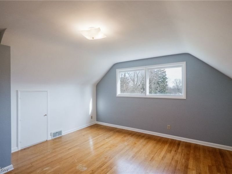 715 Highland Park Drive, Akron, OH 44319 Photo 32