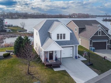 3442 COTTAGE COVE Drive, Fenton Twp, MI 48430