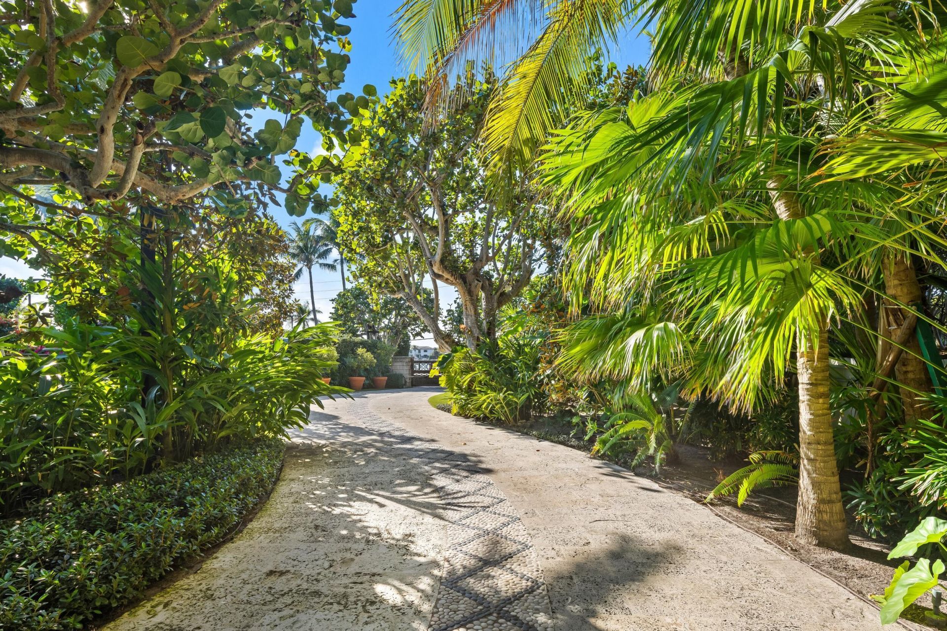 820 S Ocean Boulevard, Manalapan, FL 33462 Photo