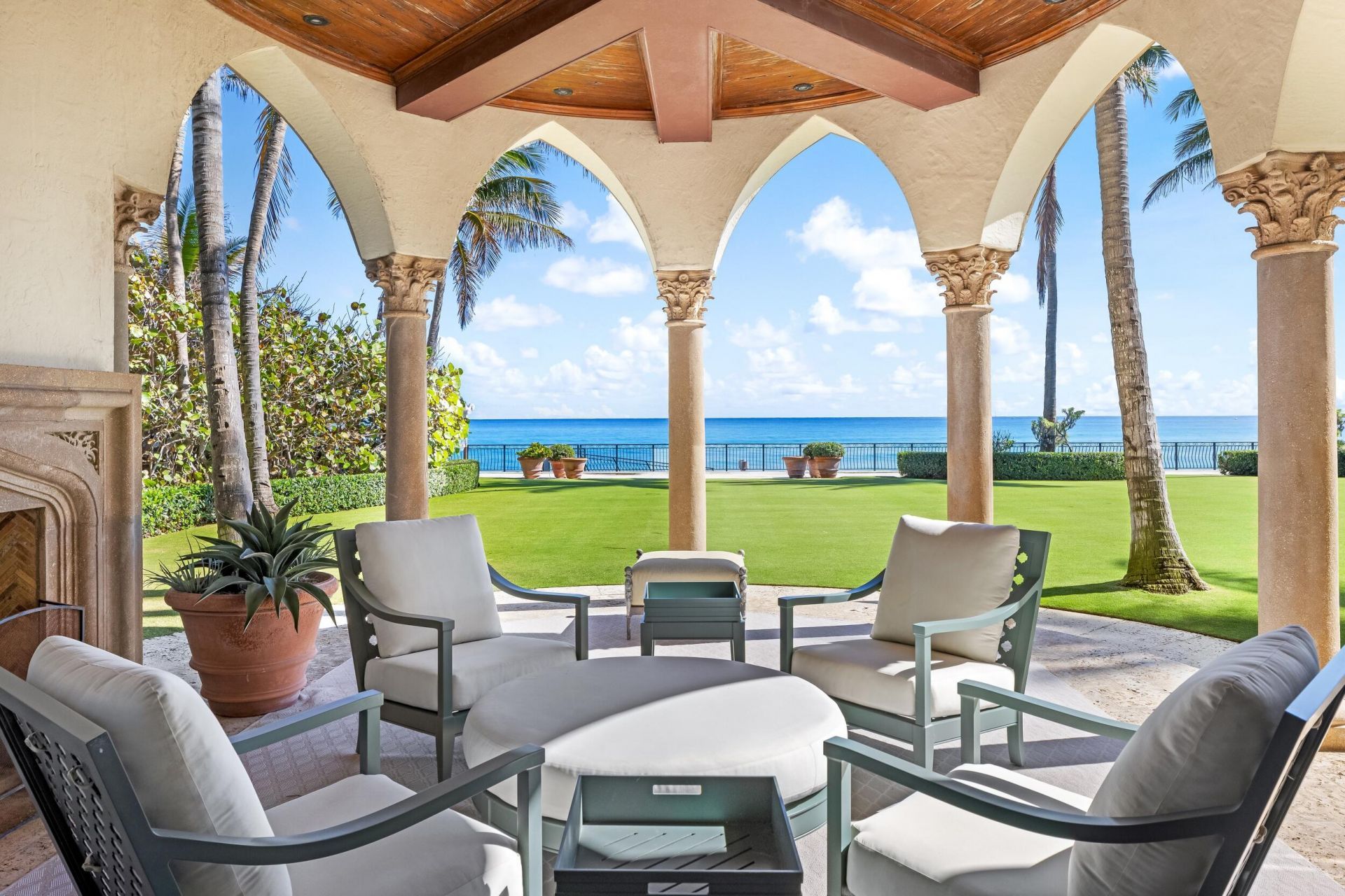 820 S Ocean Boulevard, Manalapan, FL 33462 Photo