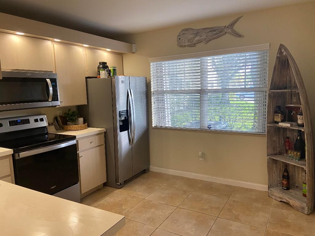8131 Sedgewick Court, Unit 31b, Lake Clarke Shores, FL 33406 Photo