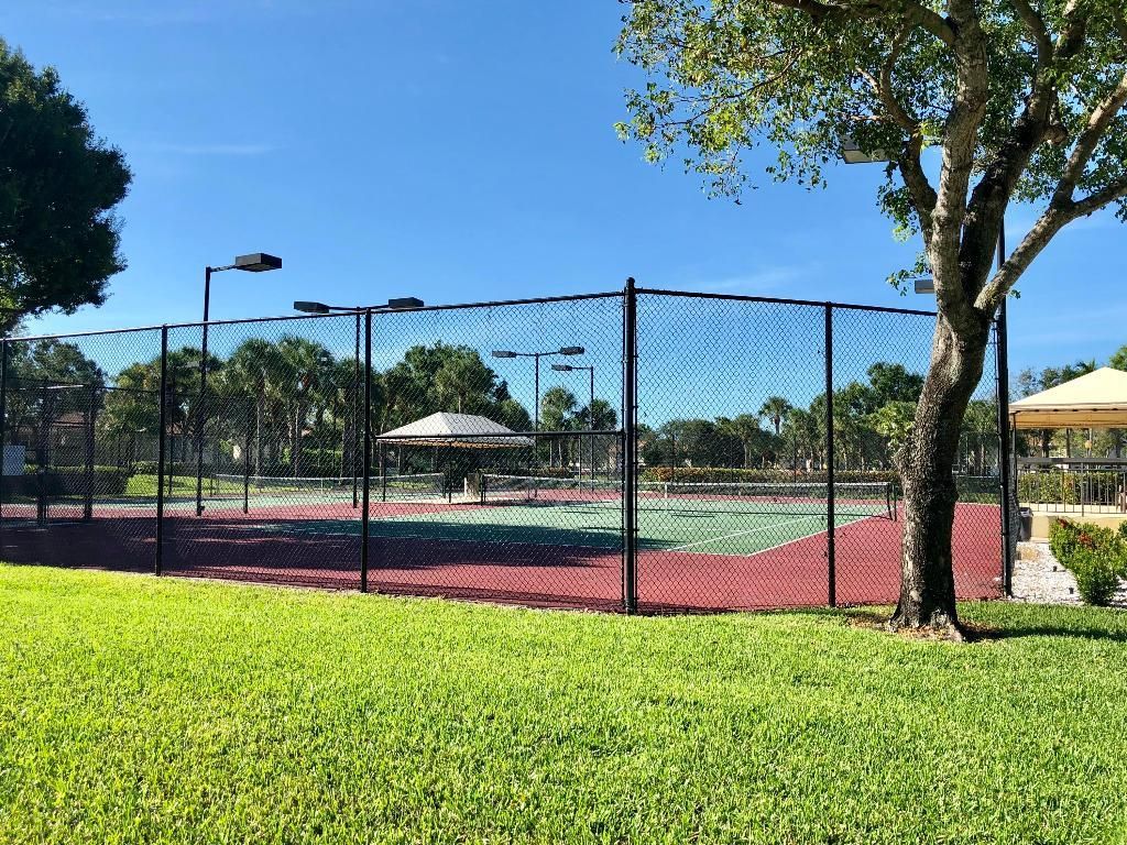 8131 Sedgewick Court, Unit 31b, Lake Clarke Shores, FL 33406 Photo