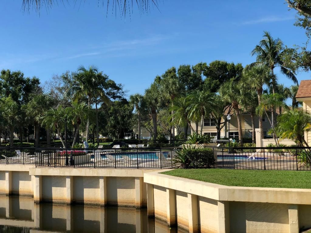 8131 Sedgewick Court, Unit 31b, Lake Clarke Shores, FL 33406 Photo