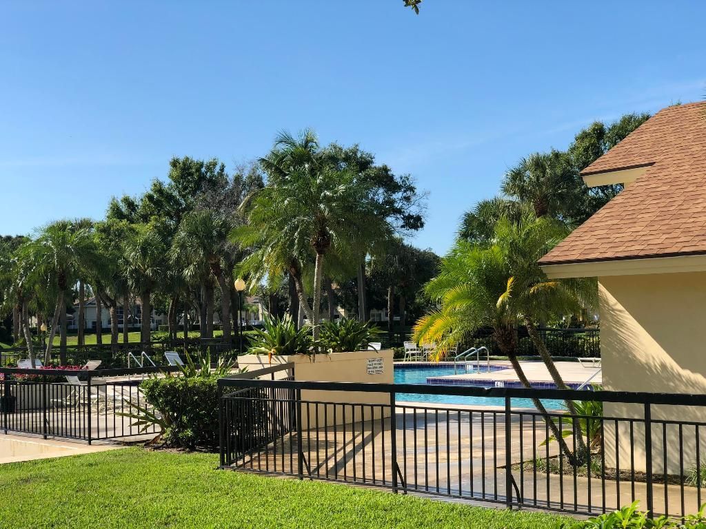 8131 Sedgewick Court, Unit 31b, Lake Clarke Shores, FL 33406 Photo